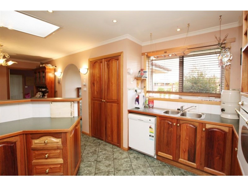 10 Banksia Place, Youngtown TAS 7249