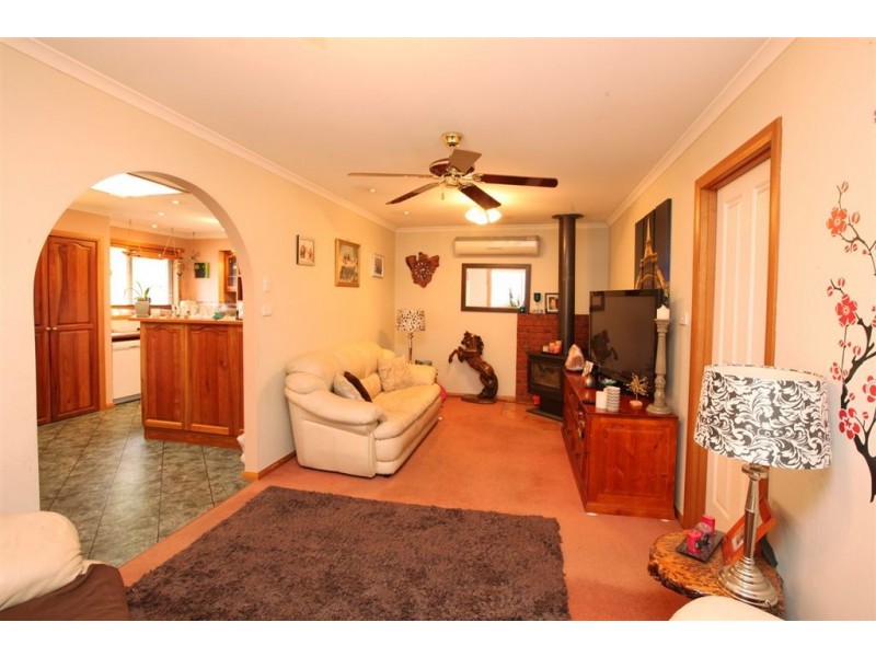 10 Banksia Place, Youngtown TAS 7249