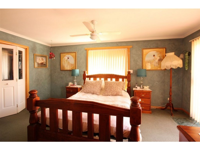 10 Banksia Place, Youngtown TAS 7249