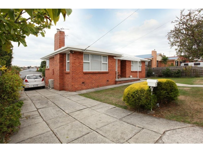 36 Cornwall Crescent, Newnham TAS 7248