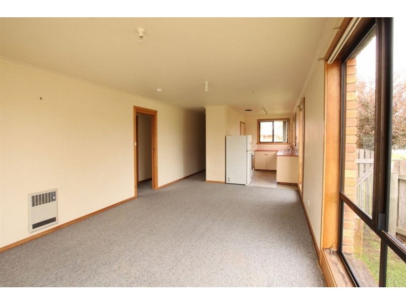 1/1-3 Norman Court, Newnham TAS 7248