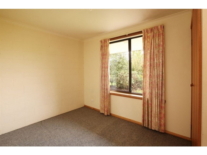 1/1-3 Norman Court, Newnham TAS 7248