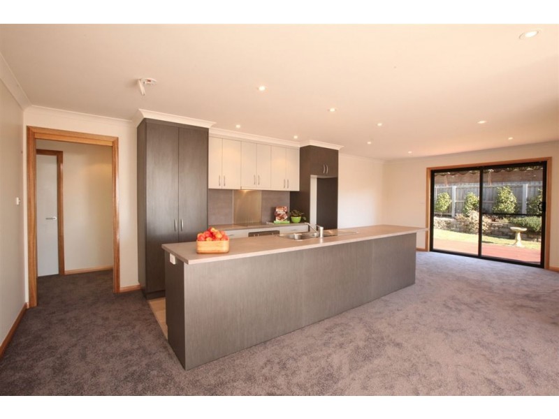 4/70 Belgrave Parade, Youngtown TAS 7249