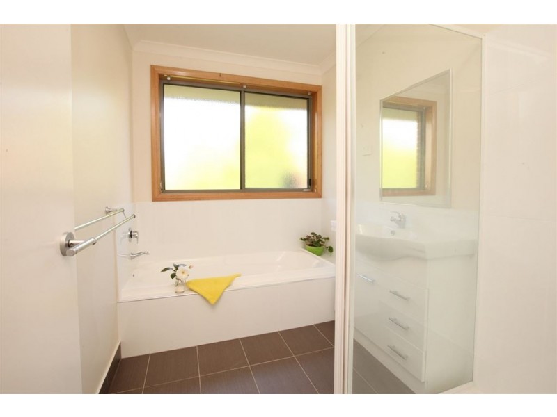 4/70 Belgrave Parade, Youngtown TAS 7249