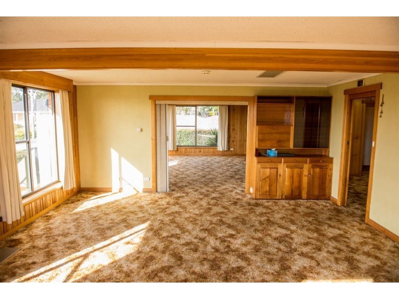 24 Redwood Crescent, Youngtown TAS 7249