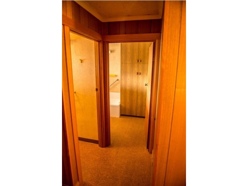 24 Redwood Crescent, Youngtown TAS 7249