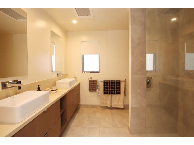 1 Roman Court, Newstead TAS 7250