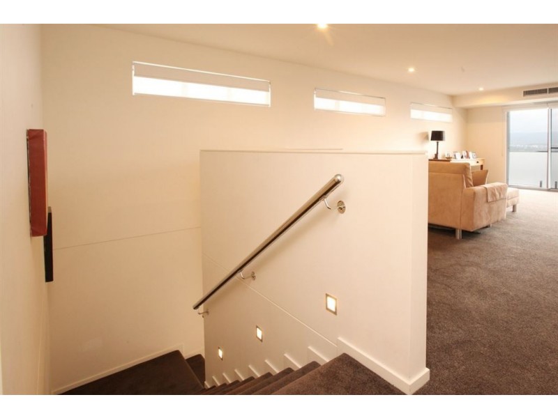 1 Roman Court, Newstead TAS 7250