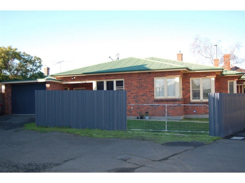 8 Albion Street, Invermay TAS 7248