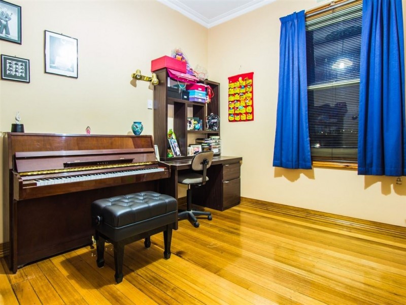 52 Connaught Crescent, West Launceston TAS 7250