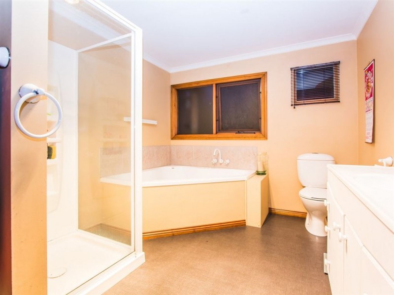 52 Connaught Crescent, West Launceston TAS 7250