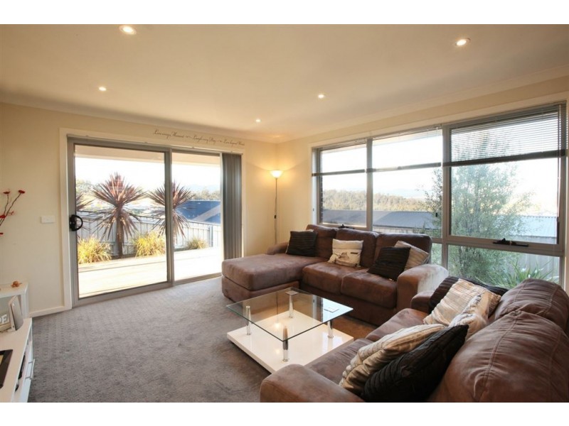 2/19 Bordin Street, Prospect Vale TAS 7250