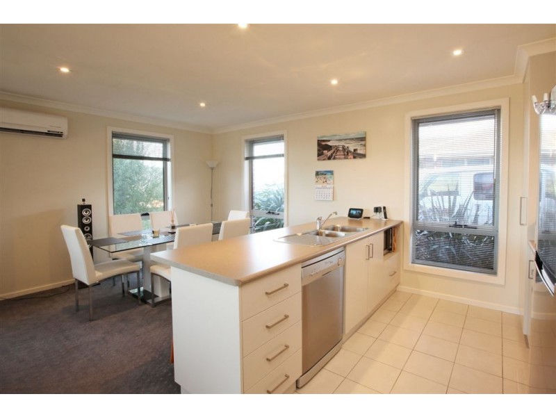 2/19 Bordin Street, Prospect Vale TAS 7250