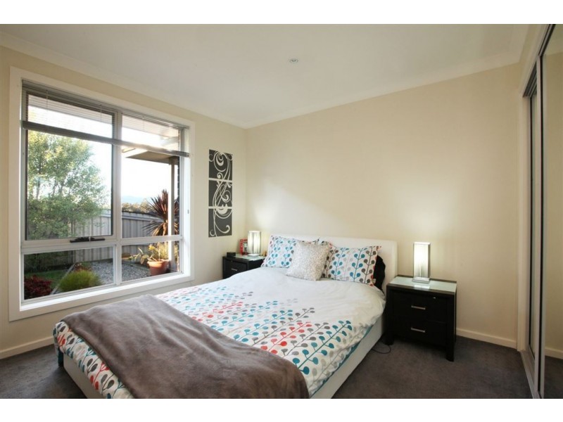2/19 Bordin Street, Prospect Vale TAS 7250