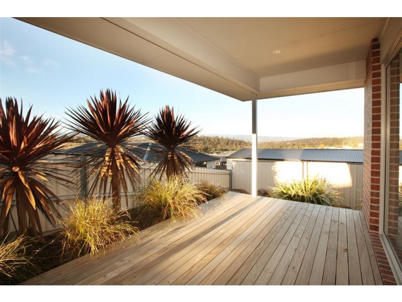 2/19 Bordin Street, Prospect Vale TAS 7250