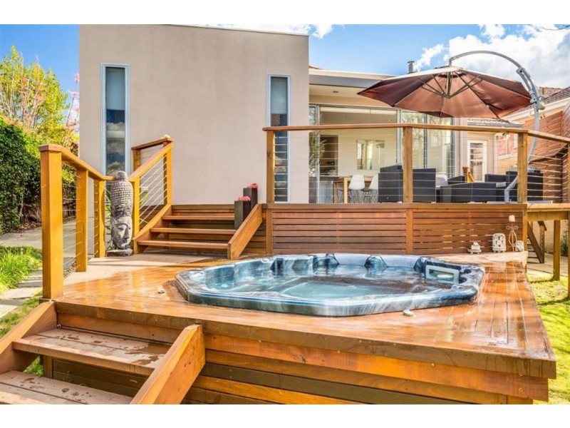 25 Riverdale Grove, Newstead TAS 7250