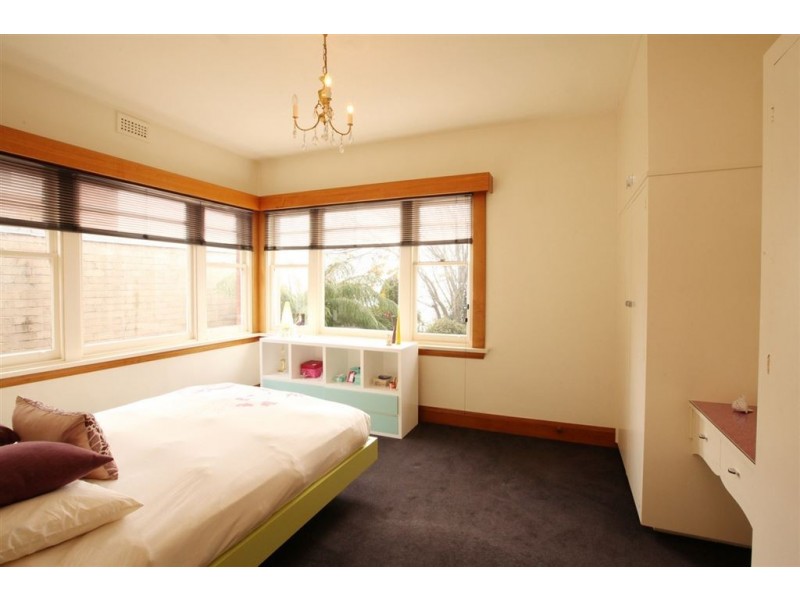 25 Riverdale Grove, Newstead TAS 7250