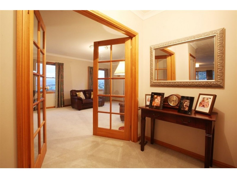 6 Piper Avenue, Youngtown TAS 7249
