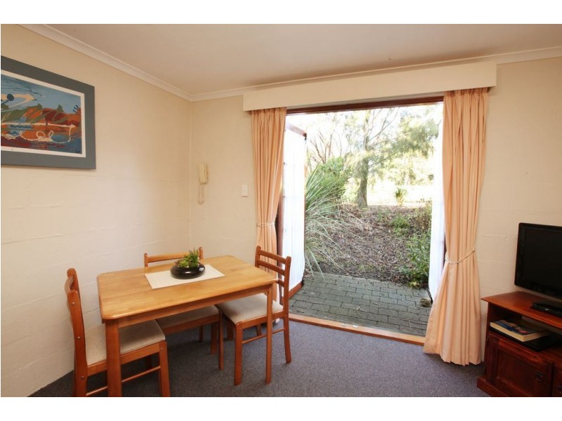 42/15 Alanvale Road, Newnham TAS 7248