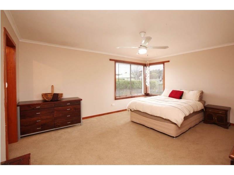 4 Glen Esk Lane, St Leonards TAS 7250