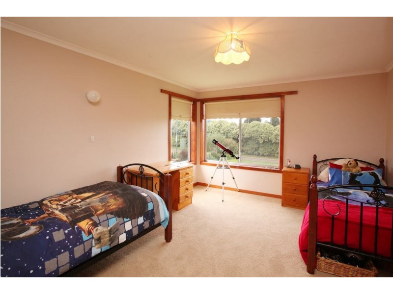 4 Glen Esk Lane, St Leonards TAS 7250