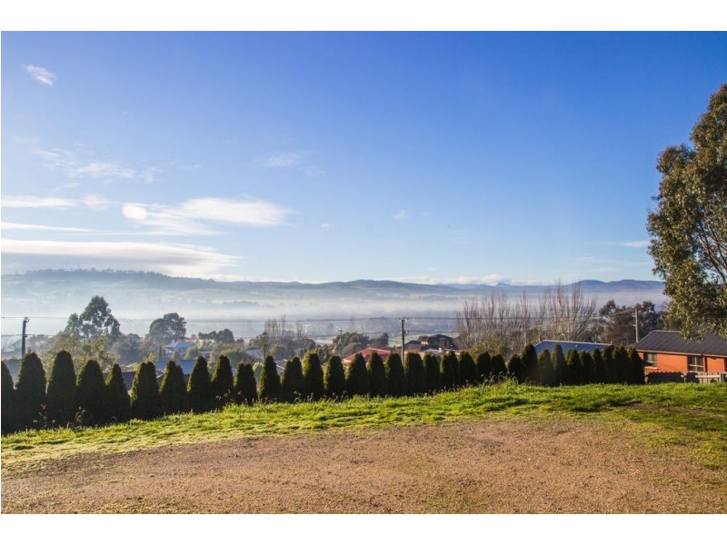 3 Carrera Place, Norwood TAS 7250