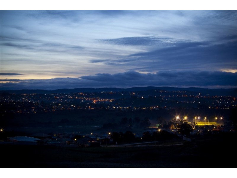 9 Audrey Ave, St Leonards TAS 7250