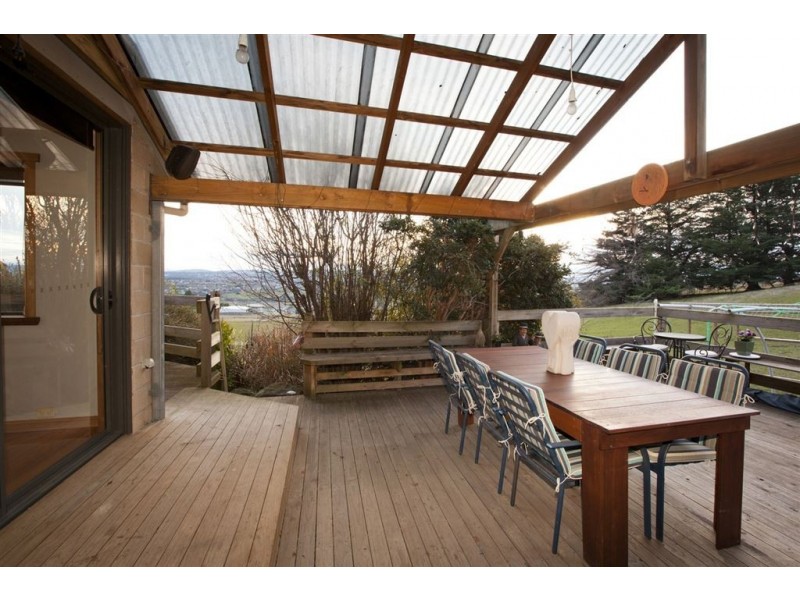 9 Audrey Ave, St Leonards TAS 7250