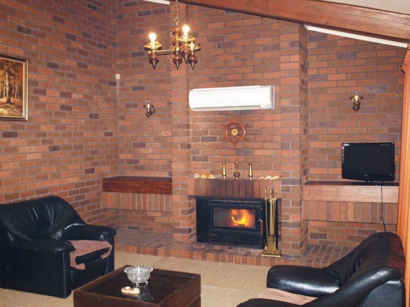 21 Esplanade, Coles Bay TAS 7215