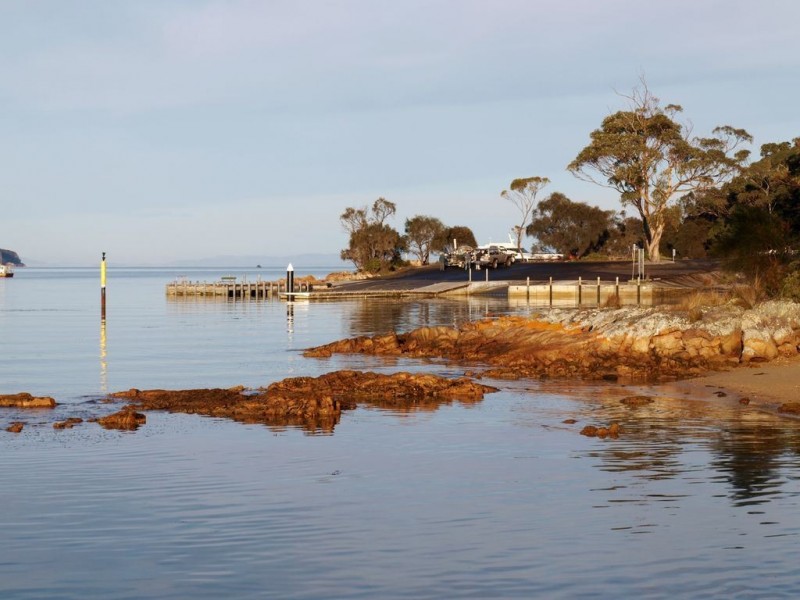 21 Esplanade, Coles Bay TAS 7215