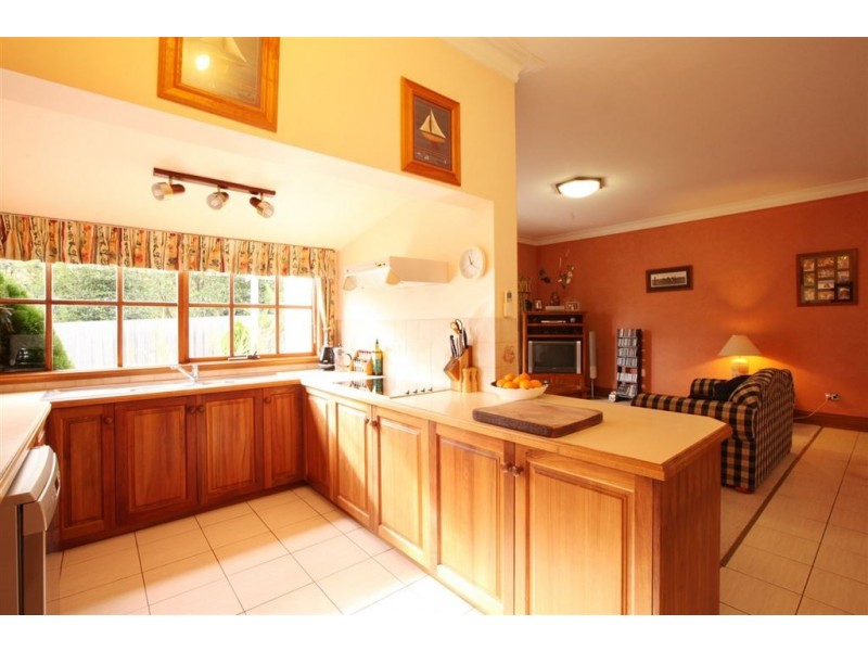 64 Bayview Drive, Blackstone Heights TAS 7250