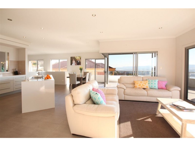 2 Daniella Court, Trevallyn TAS 7250