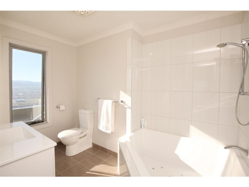 2 Daniella Court, Trevallyn TAS 7250