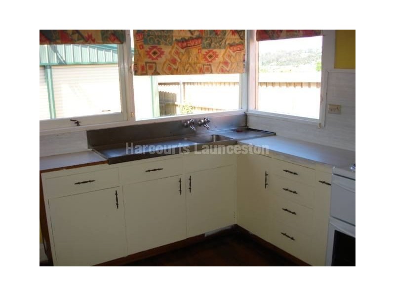 44 Pyenna Avenue, Kings Meadows TAS 7249