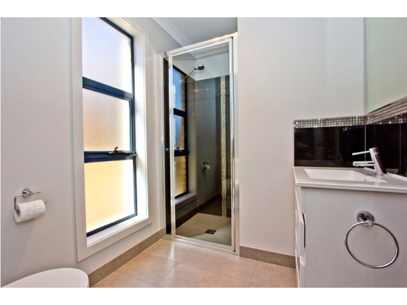 1/5 Owen Place, Summerhill TAS 7250