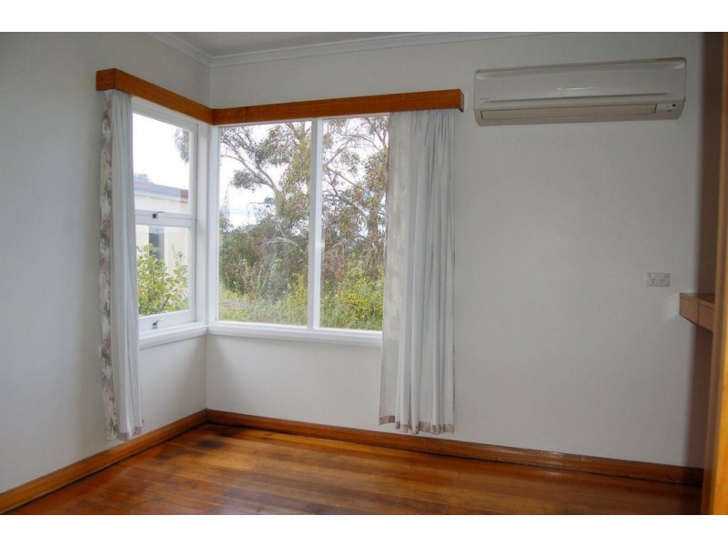 32 Parua Road, Newnham TAS 7248