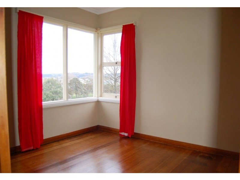 32 Parua Road, Newnham TAS 7248
