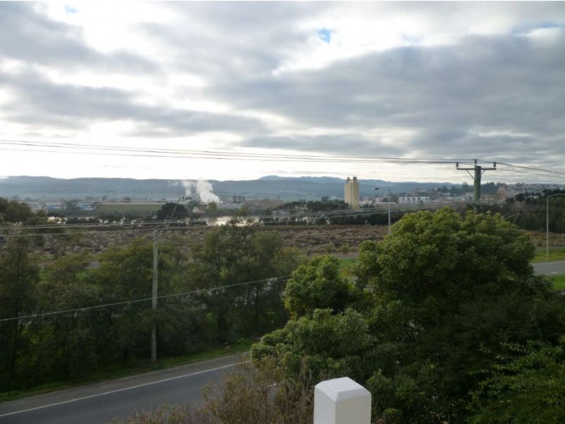 51 West Tamar Highway, Trevallyn TAS 7250