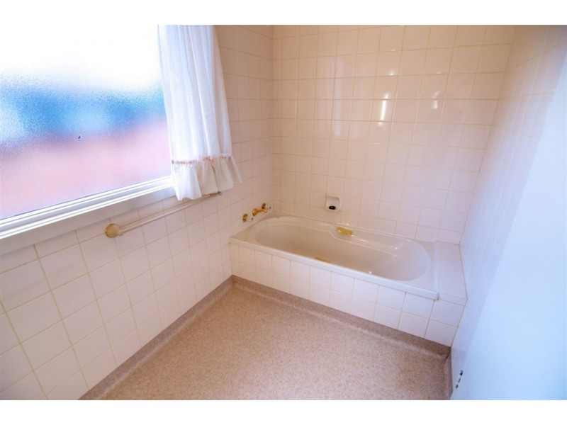 20 Newstead Crescent, Newstead TAS 7250