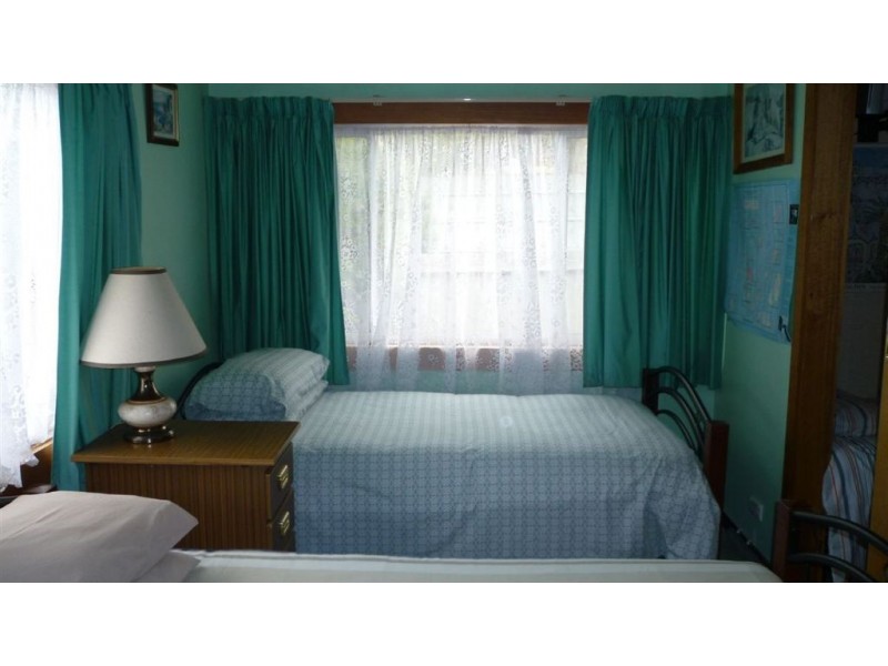 13 Lenborough Street, Beauty Point TAS 7270