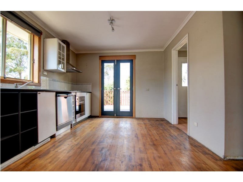 22 Hazelwood Parade, Ravenswood TAS 7250