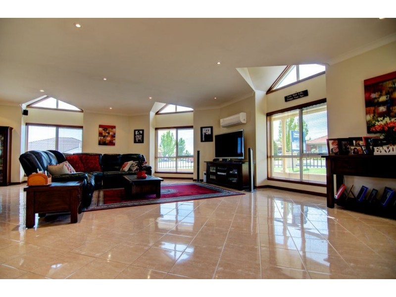 46 Cheltenham Way, Prospect Vale TAS 7250