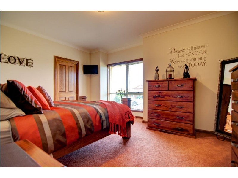 46 Cheltenham Way, Prospect Vale TAS 7250