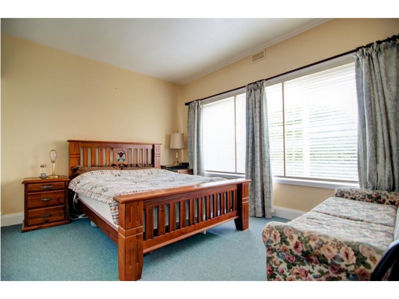 60 Guy Street, Kings Meadows TAS 7249