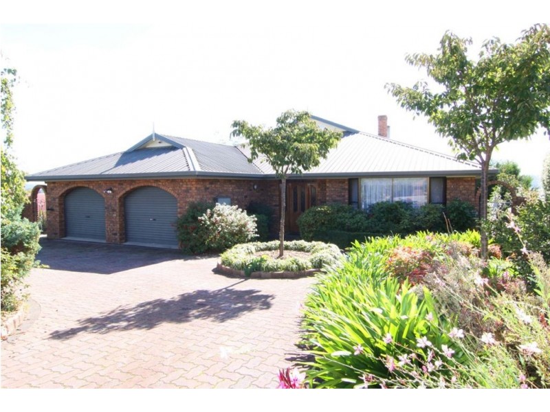 9 Far View Avenue, Riverside TAS 7250