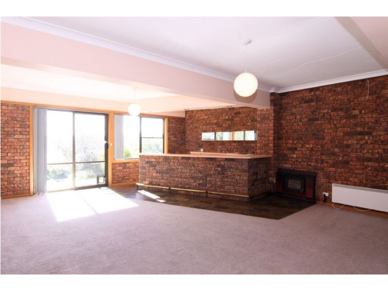 9 Far View Avenue, Riverside TAS 7250