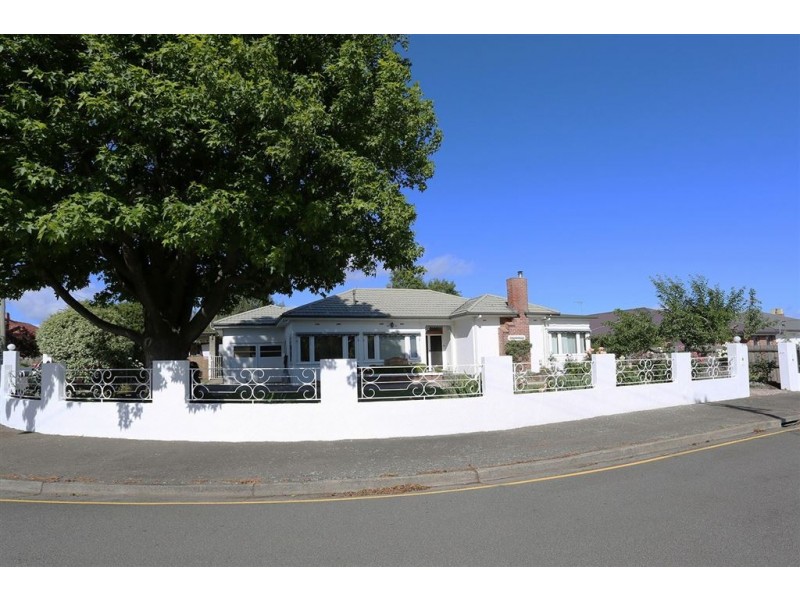 16 Riverdale Grove, Newstead TAS 7250