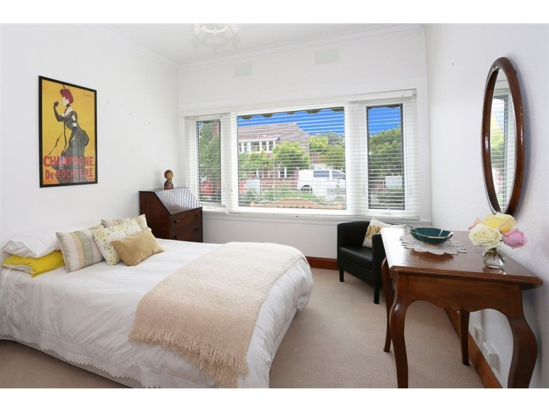 16 Riverdale Grove, Newstead TAS 7250