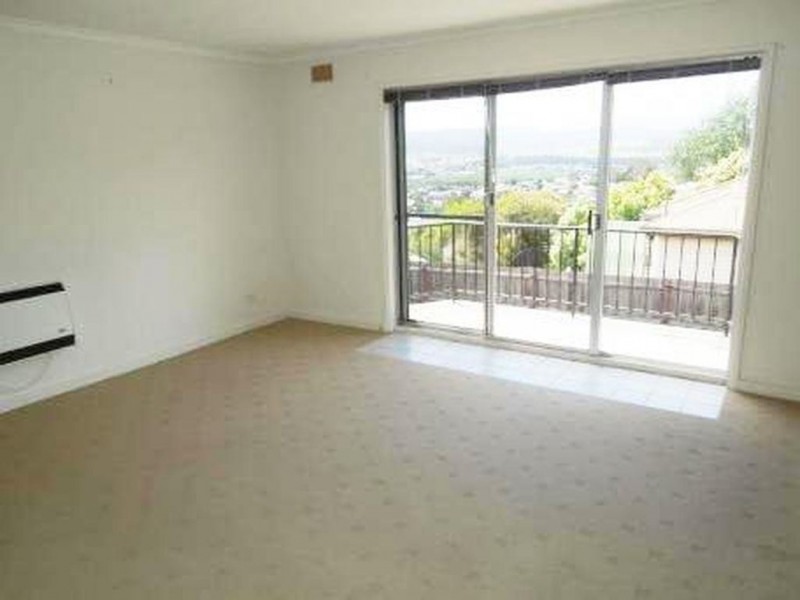 2/7 McKellar Road, Newstead TAS 7250