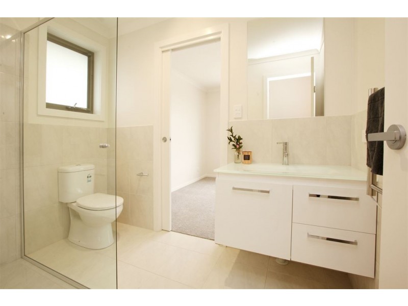 2/7 Summer Rise, Summerhill TAS 7250
